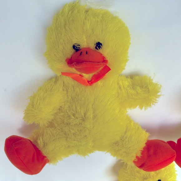 NWOT Set Of 3 Adorable Easter Plush Yellow Bird - Picture 3 of 9